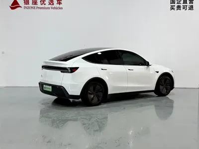 Tesla Model Y 2025, 27200 км, за 218500 CNY - фото 5