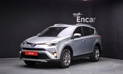 Toyota RAV4 · 2018 год