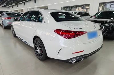 Mercedes-Benz C-Class 2023, 38500 км, за 180105.4 CNY