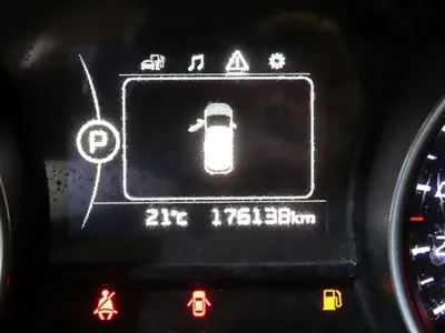 Kia Canival 2015, 176134 км, за 6600000 KRW - фото 9