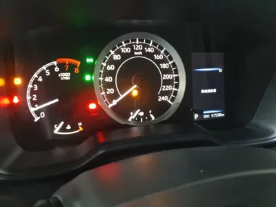 Toyota Corolla 2023, 57000 км, за 93800 CNY - фото 8