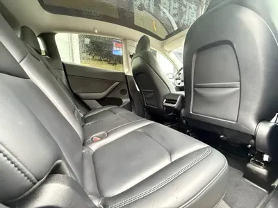 Tesla Model Y 2024, 50000 км, за 178800 CNY - фото 12