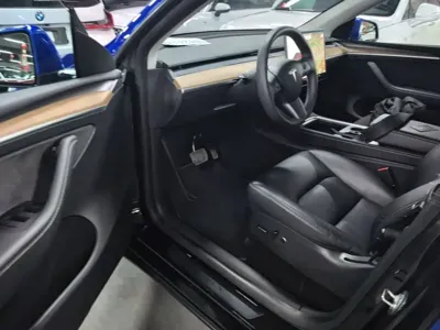 Tesla Model Y 2021, 70600 км, за 138900 CNY - фото 12