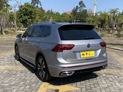 Volkswagen Tiguan L 2021, 130000 км, за 98800 CNY - фото 9