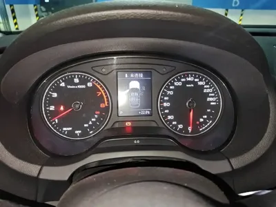 Audi A3 2019, 146100 км, за 46500 CNY - фото 12
