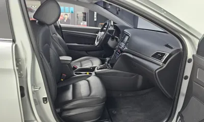 Hyundai Avante 2016, 73086 км, за 9500000 KRW - фото 11