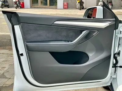 Tesla Model Y 2023, 70000 км, за 166000 CNY - фото 8