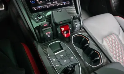 Lamborghini Urus 2024, 23471 км, за 324990000 KRW - фото 9