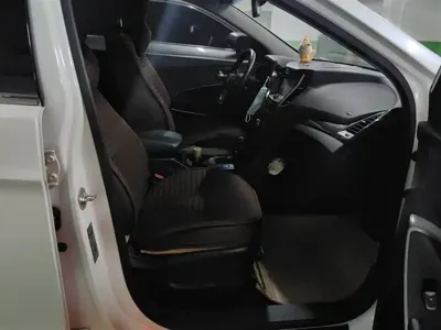 Hyundai Santa Fe 2015, 74500 км, за 31600 CNY - фото 8