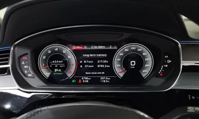 Audi A8 2025, 6796 км, за 113000000 KRW - фото 8