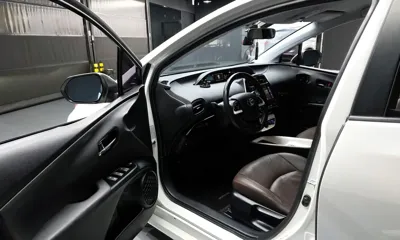 Toyota Prius 2017, 144623 км, за 13000000 KRW - фото 10