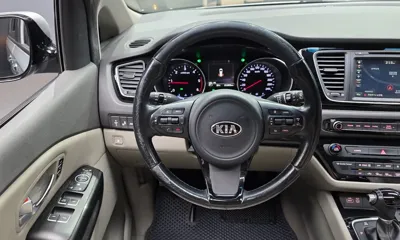 Kia Canival 2015, 211955 км, за 7600000 KRW - фото 13