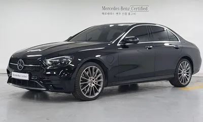 Mercedes-Benz E-Class · 2022 год