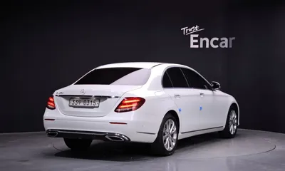 Mercedes-Benz E-Class 2017, 42007 км, за 24700000 KRW - фото 2