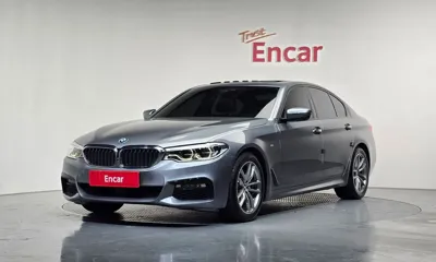 BMW 5-Series · 2017 год