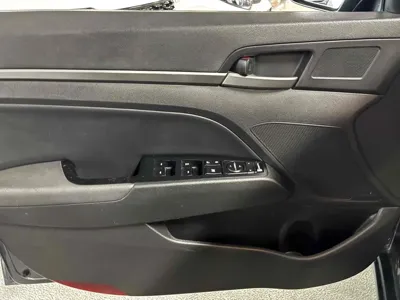 Hyundai Avante 2018, 108622 км, за 8990000 KRW - фото 12