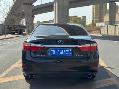 Lexus ES 2013, 157000 км, за 59800 CNY - фото 8
