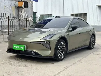 Deepal 深蓝L06 · 2025 год