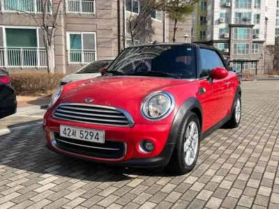 MINI Cooper Convertible 2015, 100000 км, за 5700000 KRW - фото 1