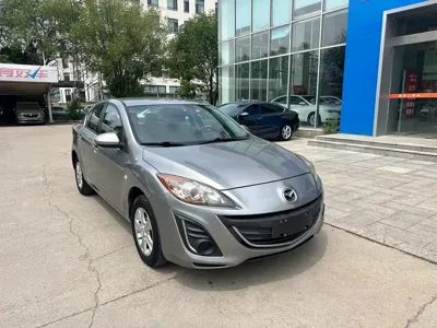 Mazda 3 Xingcheng 2014, 120000 км, за 15000 CNY