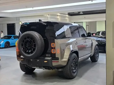 Land Rover Defender 2026, 3200 км, за 2288000 CNY - фото 16