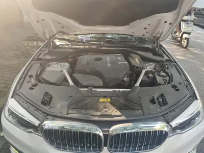 BMW 5 Series New Energy 2020, 75700 км, за 144000 CNY - фото 10