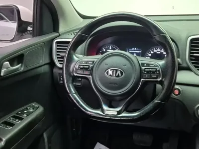 Kia Sportage 2018, 70854 км, за 12000000 KRW - фото 9