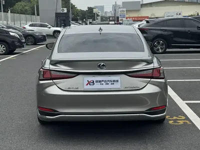 Lexus ES 2019, 65000 км, за 169000 CNY - фото 9