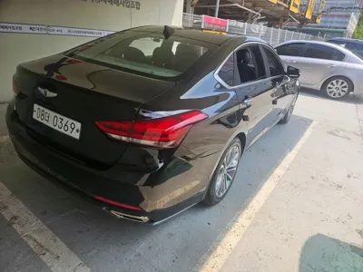 Hyundai Genesis 2016, 67814 км, за 10800000 KRW