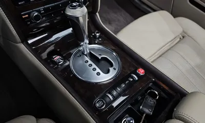 Bentley Flying Spur 2010, 116588 км, за 27500000 KRW - фото 9