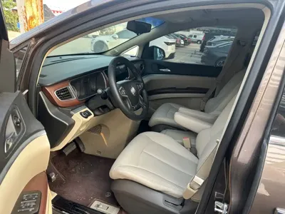 Buick GL8 2015, 160000 км, за 48800 CNY