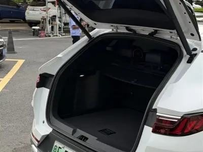 BYD PLUS New Energy 2022, 25000 км, за 69800 CNY - фото 8