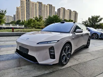 Nio ET5T · 2025 год