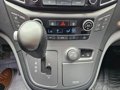 Hyundai Starex 2019, 54709 км, за 24900000 KRW - фото 19