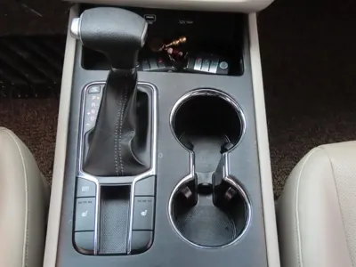 Kia Canival 2019, 199797 км, за 8000000 KRW - фото 11