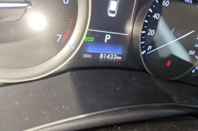 Lexus ES 2015, 81400 км, за 98051.52 CNY - фото 12