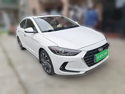 Hyundai Elantra (6th Generation 2019, 29900 км, за 56485.27 CNY