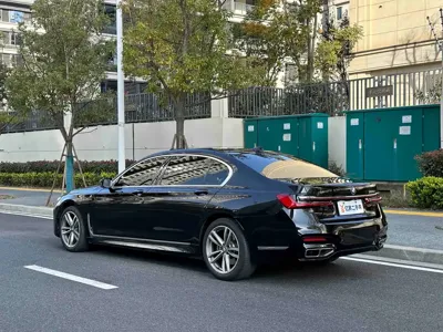 BMW 7 Series 2017, 130000 км, за 153000 CNY