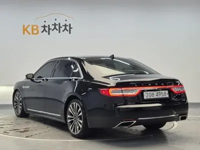 Lincoln Continental 2018, 105639 км, за 15390000 KRW