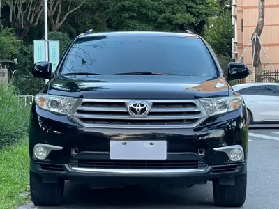 Toyota Highlander 2012, 130000 км, за 58600 CNY