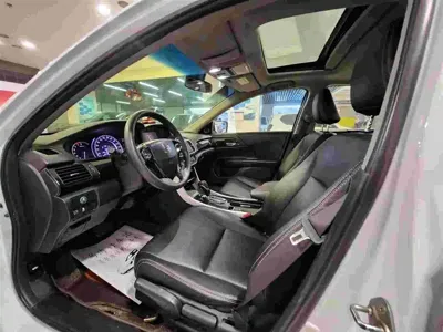 Honda Accord 2018, 120000 км, за 59800 CNY