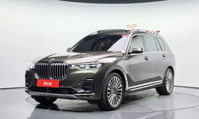 BMW X7 · 2022 год