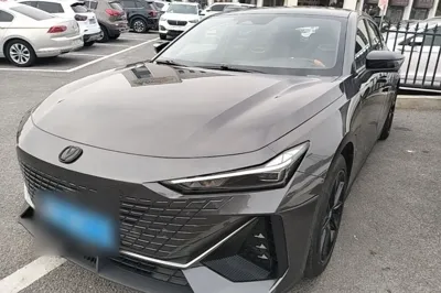 Changan UNI-V · 2023 год