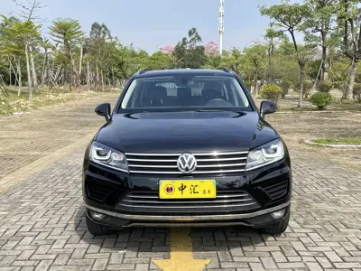 Volkswagen Touareg 2017, 198000 км, за 106800 CNY