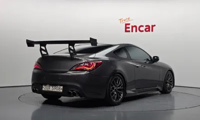 Hyundai Genesis 2012, 199013 км, за 4500000 KRW