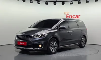 Kia Canival · 2017 год
