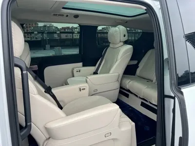 Li Auto Li MEGA 2025, 37000 км, за 468000 CNY - фото 15