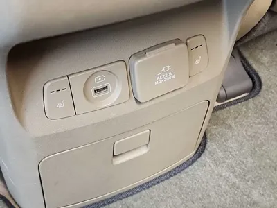 Kia Canival 2016, 211017 км, за 11300000 KRW - фото 15