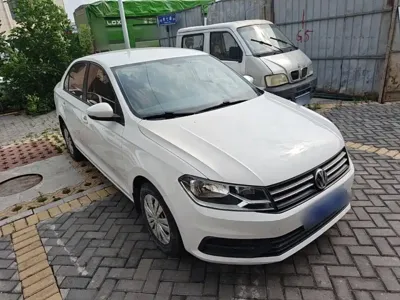 Volkswagen Santana 2017, 74600 км, за 22799 CNY
