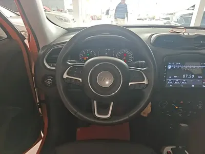 Jeep Renegade 2020, 55100 км, за 40700 CNY - фото 11
